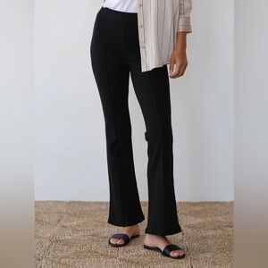 Donni. The rib kick flare NWT